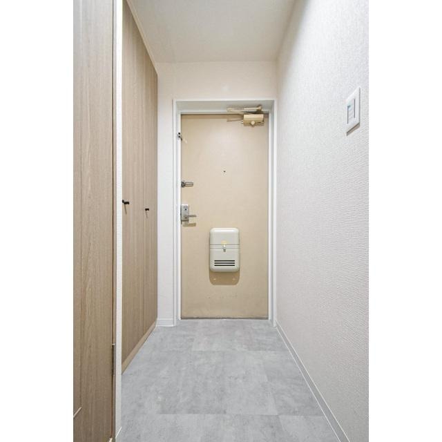 玄関　※他部屋の参考写真です