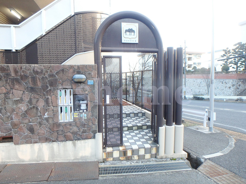 エントランス　建物入口