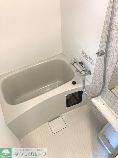 バス・シャワールーム　※写真は同タイプ住戸です。