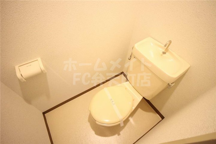 トイレ　落ち着いたトイレです