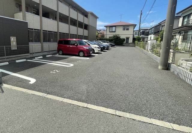 駐車場　駐車場