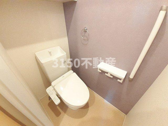 トイレ　落ち着いたトイレです