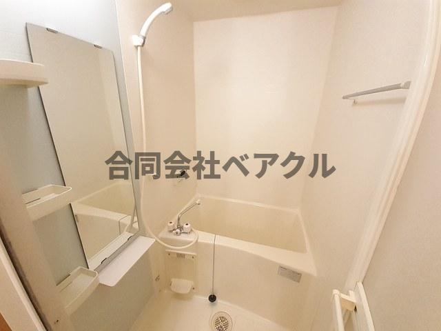 バス・シャワールーム　ゆったり過ごせるお風呂です