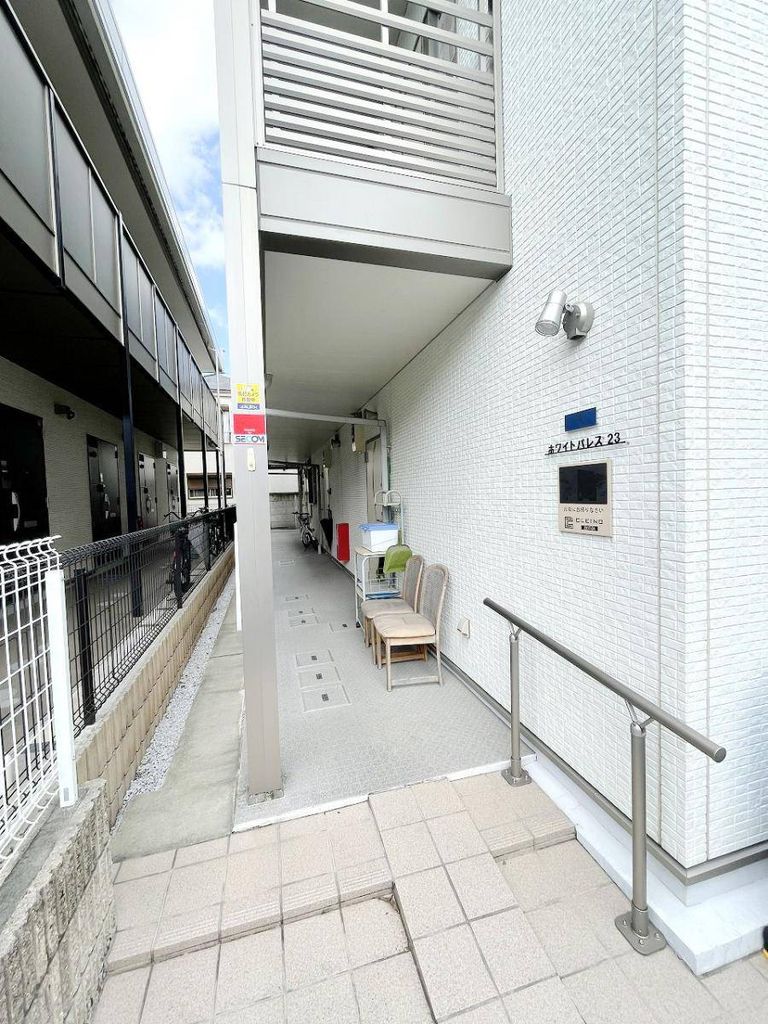 エントランス　エントランス