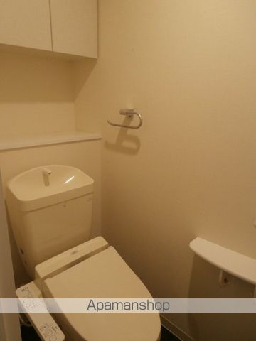 地下鉄谷町線 東梅田駅 徒歩8分 12階建 築11年のトイレ写真