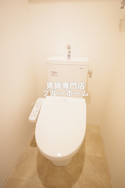 トイレ　温水洗浄便座付きのトイレ！