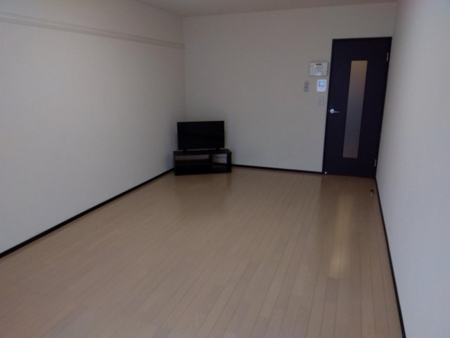レオネクストアルファの内装写真