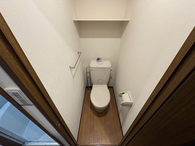 トイレ　ゆったりとした空間のトイレです