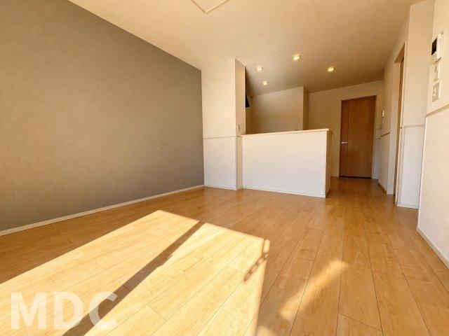 エトワール沖洲Aの居間写真