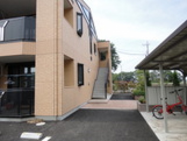 その他共有部分　無料駐輪場もあります。
