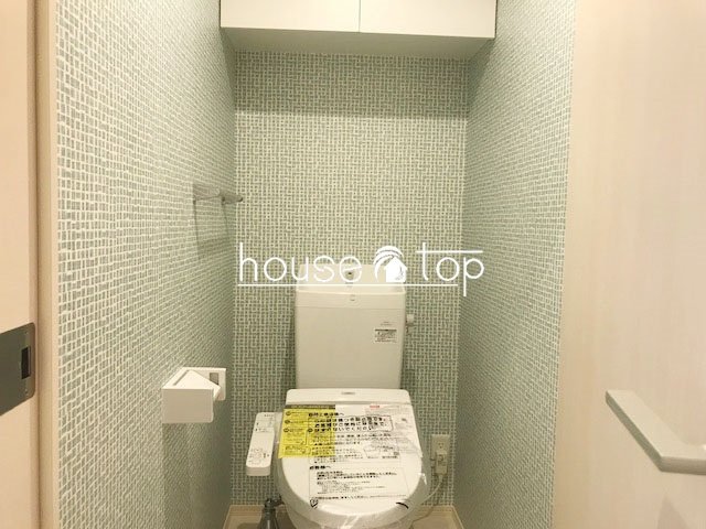 トイレ　ソレアード鳴尾