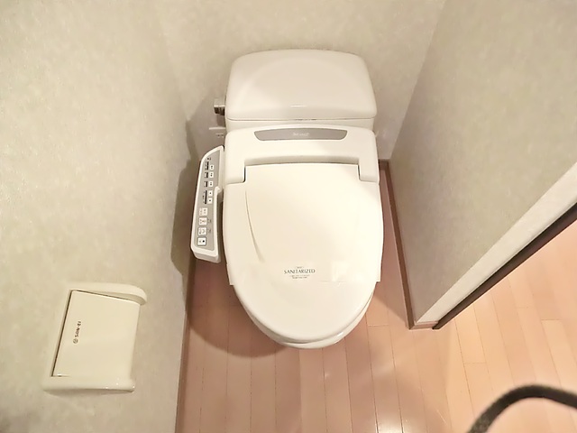 トイレ　トイレは洗浄便座付き！