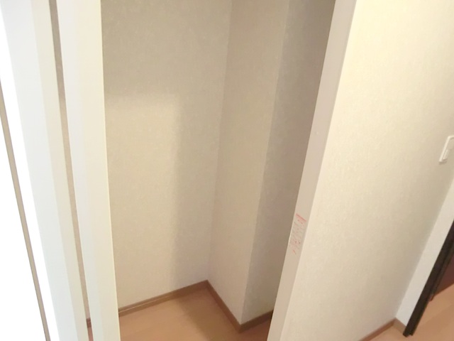 収納　収納スペースはクローゼットタイプになってます♪