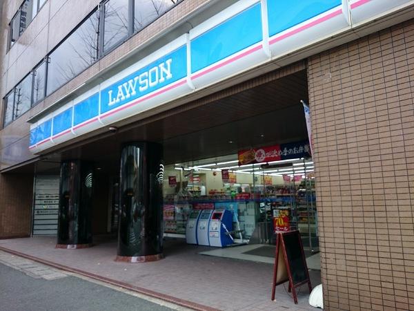 コンビニ　ローソン博多駅東店（コンビニ）まで205m