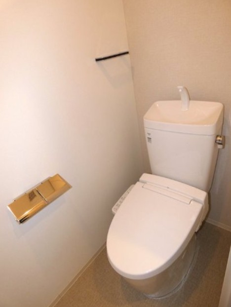トイレ　トイレもきれいです