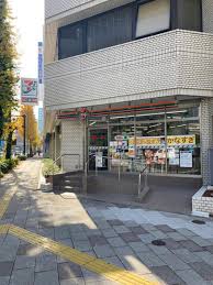 コンビニ　セブンイレブン芝2丁目金杉橋店（コンビニ）まで261m