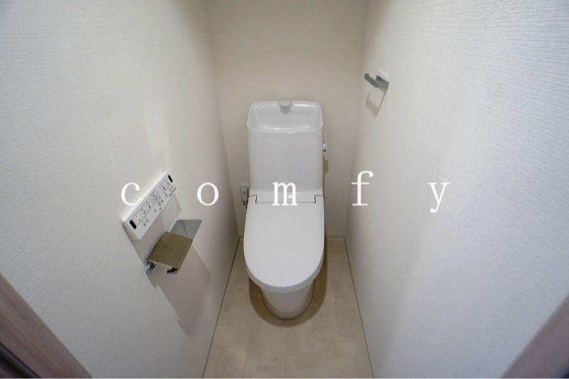 トイレ　ウォシュレット付きトイレ