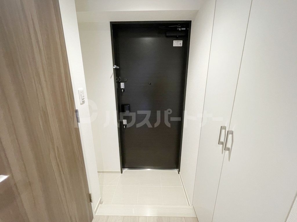 プライマル船橋の玄関写真