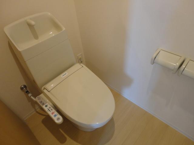 トイレ　シャワー付トイレ