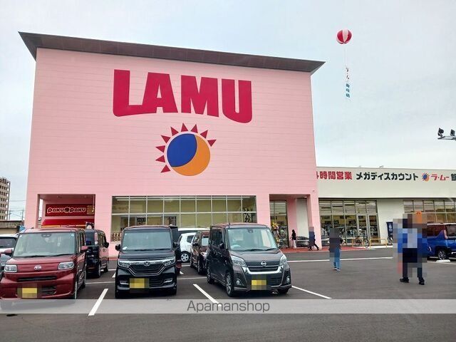 コンビニ　セブンイレブン（コンビニ）まで450m