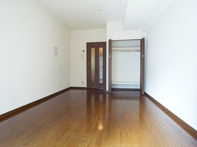 その他部屋・スペース　フローリング