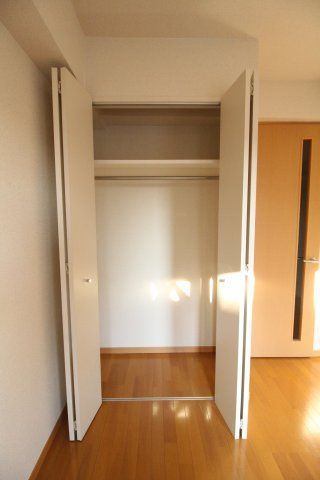 収納　（別タイプ参考写真）ドゥーエ巣鴨　豊島区巣鴨3