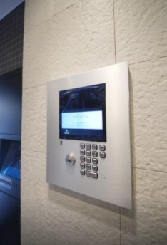 セキュリティ　☆安心のオートロック付き☆