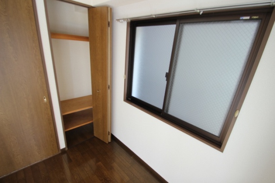 収納　※別部屋の写真です