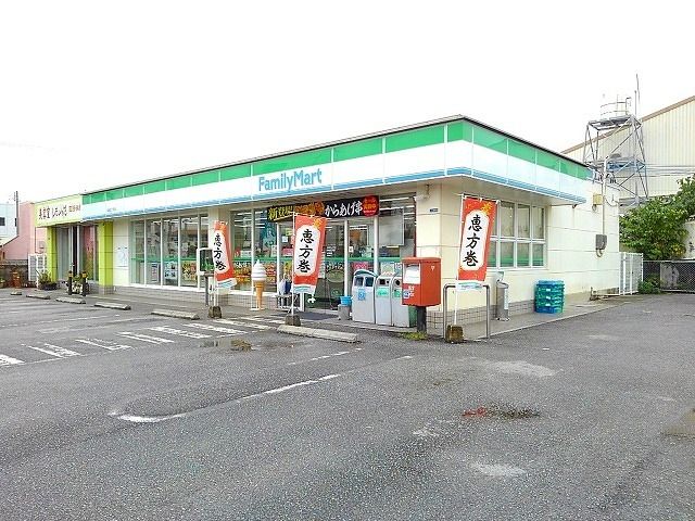 コンビニ　ファミリーマート松本５丁目店（コンビニ）まで600m