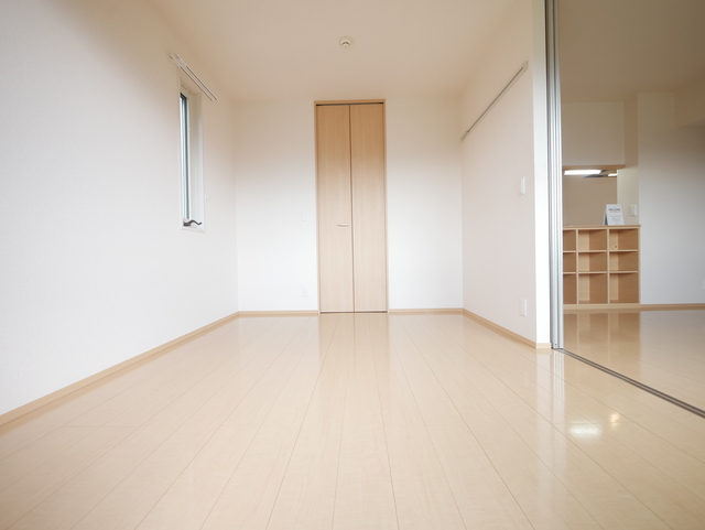 その他部屋・スペース　★明るい洋室で住み心地が良さそうですね★