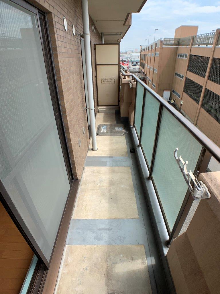 ＪＲ山陽本線 明石駅 バス乗車時間：10分 最寄りバス停で下車 徒歩5分 4階建 築30年の内装写真