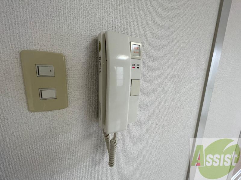 セキュリティ　来客時にはこれで受け答えが出来るので安心です。