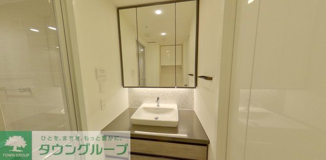 洗面設備　※写真は同タイプ住戸です。