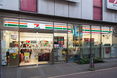 コンビニ　セブンイレブン Luz大森店（コンビニ）まで184m