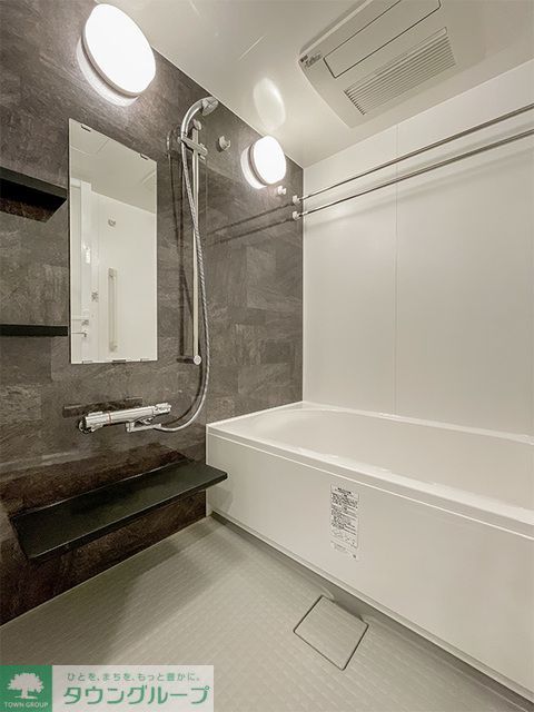 バス・シャワールーム　※写真は同タイプ住戸です。
