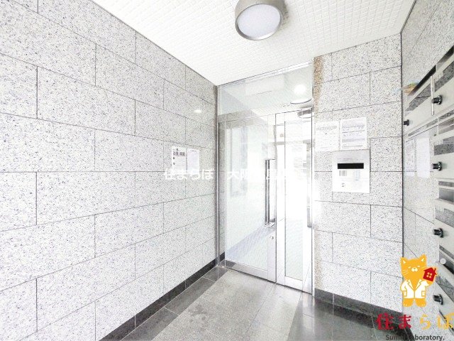 エントランス　共用部の印象も大切に