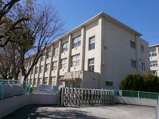 小学校　市立富士松南小学校（小学校）まで2400m