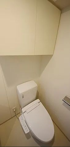 東京メトロ日比谷線 南千住駅 徒歩6分 13階建 築8年のトイレ写真