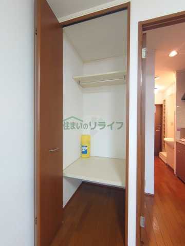 収納　シェリエ中目黒