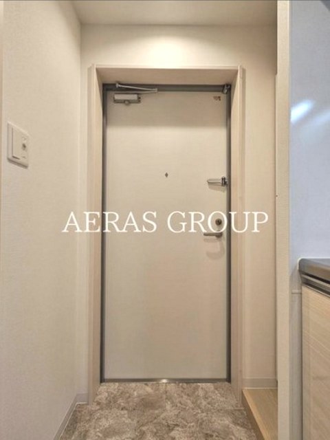 玄関　参考写真　同物件別部屋