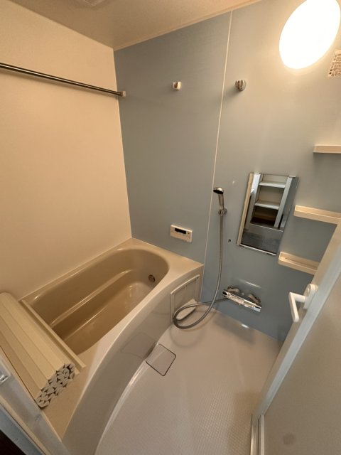 バス・シャワールーム　※3階のお部屋の参考写真、現況優先※