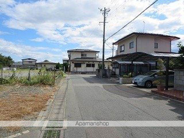 その他　周辺道路（その他）まで0m