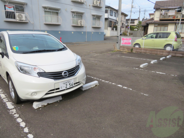 【仙台市青葉区国見のアパートの駐車場】