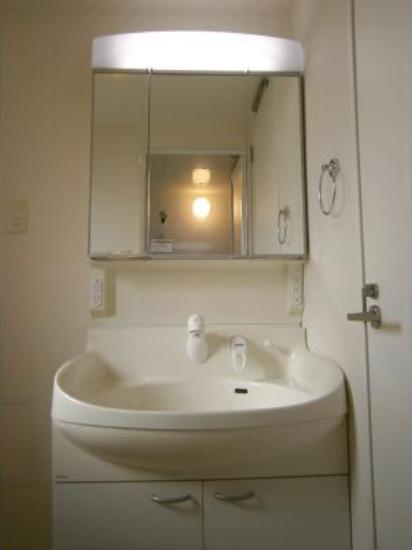 洗面設備　別部屋写真です