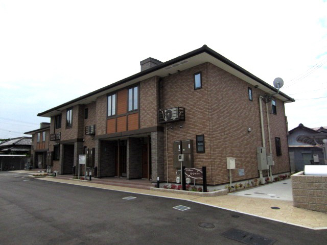 岸和田市上町のアパートの建物外観
