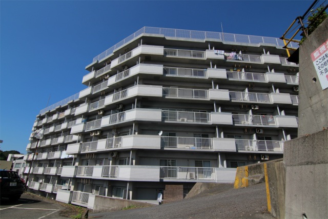 下関市新地町のマンションの建物外観