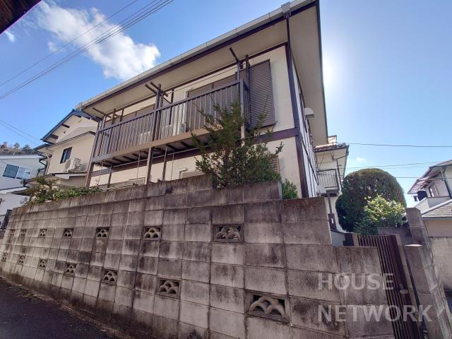 松見荘の建物外観