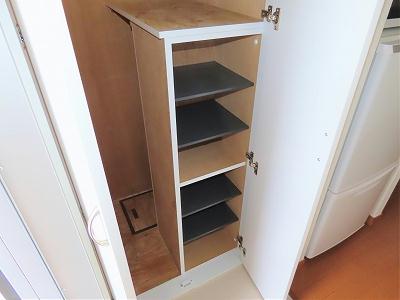 収納　キッチン周りも収納が豊富です