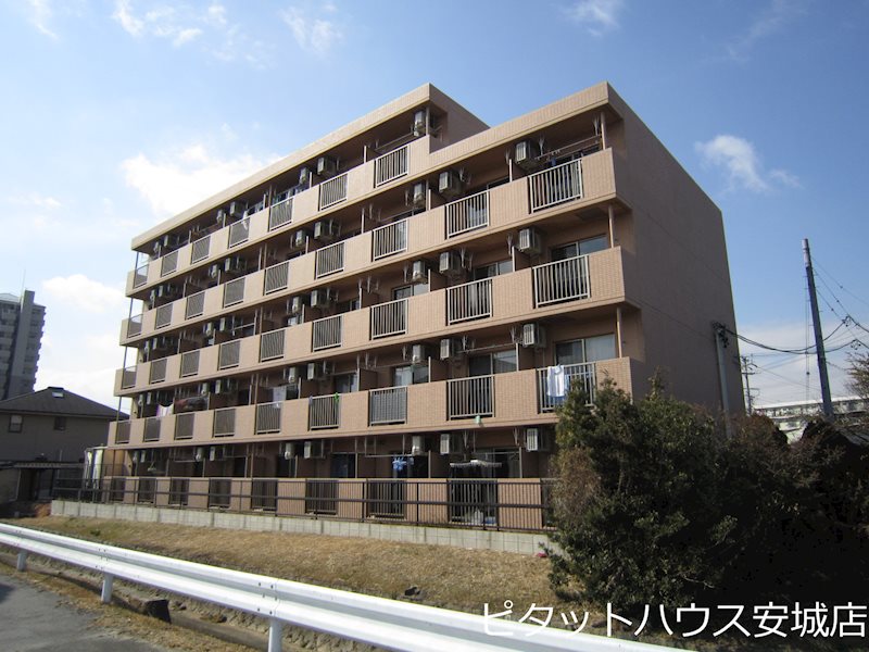 A・City明治本町の建物外観