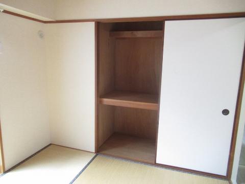メゾンＳＫ　収納　押入